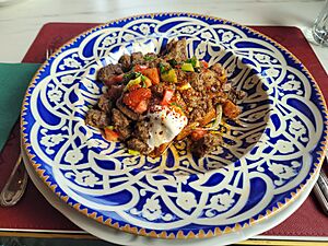 Archivo:Konya Tiridi