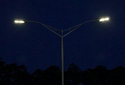 Archivo:LED streetlight