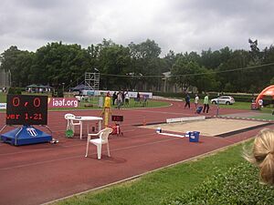 Archivo:Long jump area at TNT - Fortuna Meeting in Kladno 16June2010 025