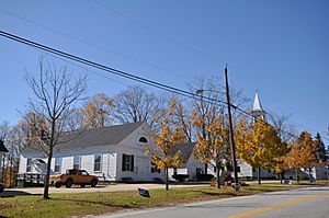 Archivo:SalisburyNH TownHallAndHistoricSociety