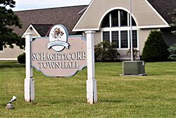 Schaghticoke Town Hall.jpg