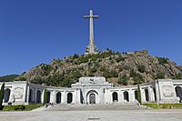 Archivo:Valle de los Caídos (San Lorenzo de El Escorial) 02