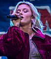 Zara Larsson 12-02-2016 -12 (31466413310) (cropped)