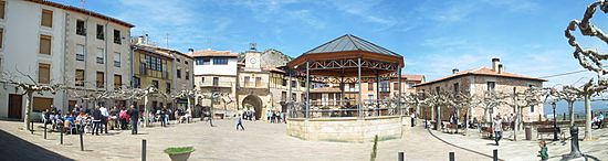 Archivo:2014-04-13 Norte de Burgos 033 - Poza de la Sal (15692107819)
