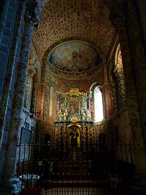 Archivo:Basílica de los Santos Hermanos Mártires-29