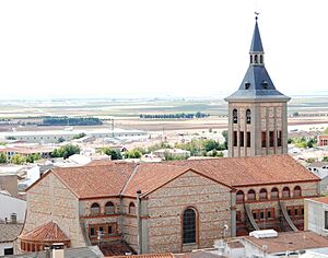 Archivo:Campo Criptana-Iglesia Parroquial