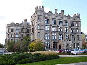 Archivo:Canadian Museum of Nature - 06