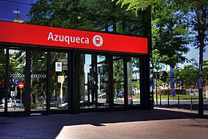 Archivo:Estación de tren de Azuqueca