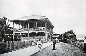 Archivo:Ferrocarril al Pacífico. Puntarenas. Costa Rica