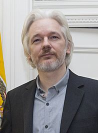 Archivo:Julian Assange August 2014