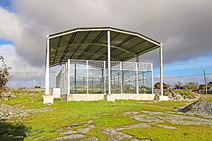 Archivo:Pabellón deportivo en Ahigal de Villarino