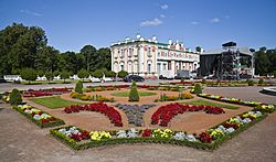 Archivo:Palacio de Kadriorg, Tallinn, Estonia, 2012-08-12, DD 06
