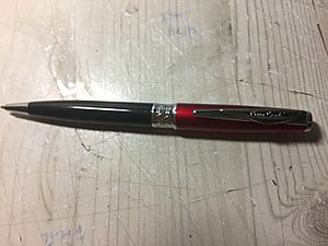 Archivo:Pierre Cardin ball pens