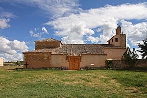 Archivo:Villaverde de Montejo, iglesia de Santa Cecilia, 01