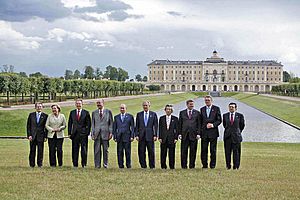 Archivo:World leaders at the 32nd G8 Summit, Strelna, Russia - 20060716