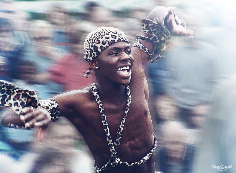 Zimbabwean Dancer (56510822)