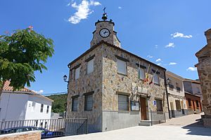 Archivo:Ayuntamiento de Hontanar