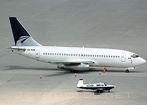 Archivo:Boeing 737-2T4C(Adv), Regional Cargo JP6284611