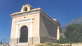 Vista de la ermita de San Miguel, en Dalías
