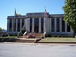 Archivo:Dekalb county tennessee courthouse