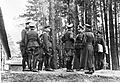 Gen. Georg von Kuchler w rozmowie ze swoimi dowódcami na foncie wschodnim (2-686)