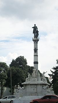 Archivo:Monumento MG Granados