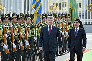 Archivo:Official visit of the President to Turkmenistan 09