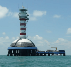Archivo:One Fathom Bank Lighthouse (new), Selangor