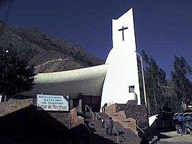 Archivo:Santuario del Señor de Muruhuay - panoramio - Tours Centro Peru (4)