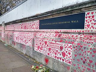 The National Covid Memorial Wall, London, 2021-04-16 04.jpg