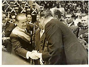 Archivo:Toma de posesión Juan Jacobo Árbenz Guzmán, saludo del ya expresidente Juan José Arévalo Bermejo