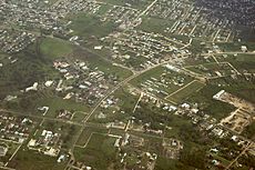 Archivo:Aerials Belize WHwy 04