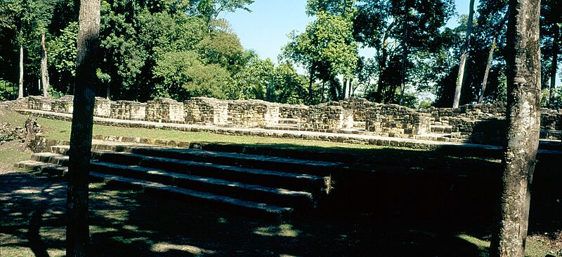 Aguateca M7-26-2