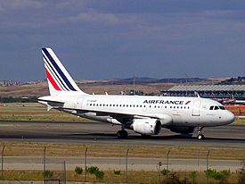 Archivo:Airbus A318 (F-GUGF) de Air France