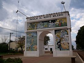 Archivo:Arco del Milenio (Mocoretá).