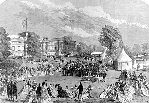 Archivo:Buckingham Palace garden party ILN 1868