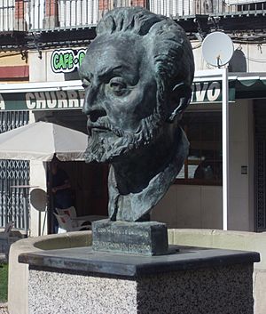 Archivo:Cabeza de Miguel de Unamuno - Jódar (Jaén). 03