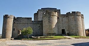Archivo:Castillo de Puebla de Sanabria los Condes de Benavente