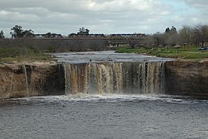 Archivo:Catarata del Arroyo Pavón. DSC 0068