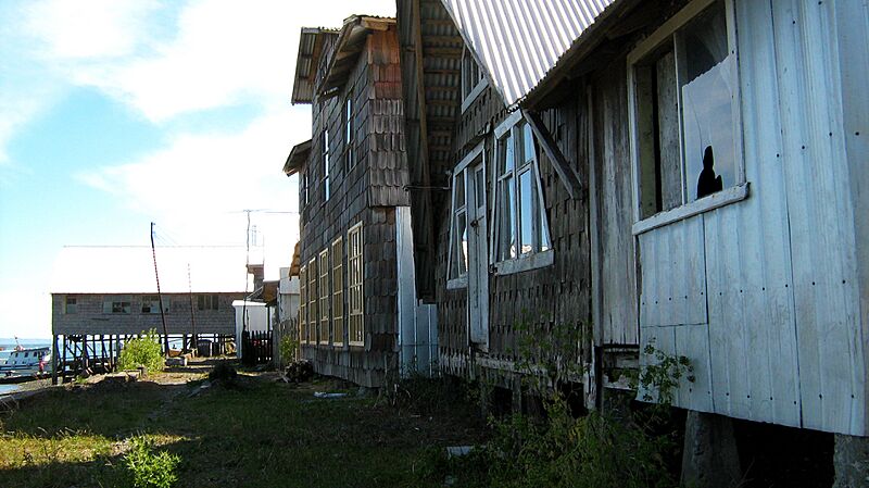 Chiloé 2009 Mechuque City (3218488361)
