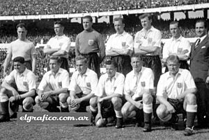 Archivo:England team v argentina 1953