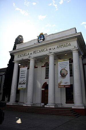 Archivo:Fachada ESMA