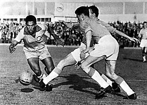 Archivo:Garrincha 1962