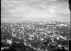 Archivo:Granada i el barri de l'Albaicín des de l'Alhambra
