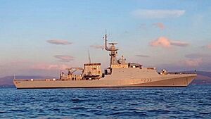Archivo:HMS Tamar sea trials