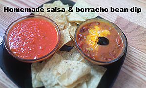 Archivo:Homemade salsa and borracho bean dip