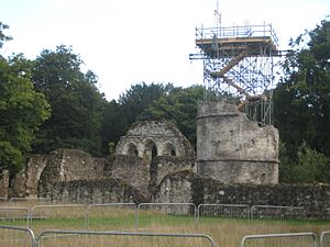 Archivo:Into the Woods - Rapunzel's Tower under construction