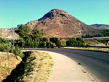 Archivo:Las Canteras hill