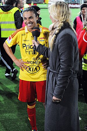 Archivo:Marta interviewed by Anna Brolin Oct 2013