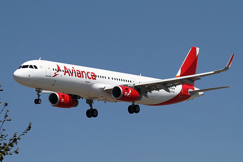 N697AV (27875547139)